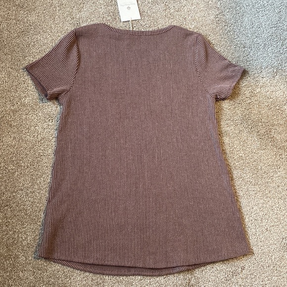 NWT Betsy’s Boutique Shop Large Ribbed Pocket Tee in Mocha - Picture 5 of 5